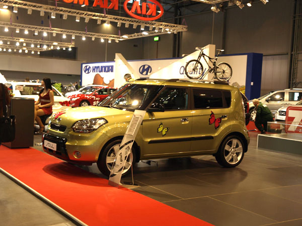 AUTOSALON BRNO 2009 zhlédlo více než 130 tisíc návštěvníků