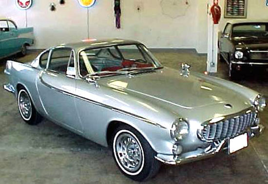 50. výročí modelu Volvo P1800 – jubilejní téma na veletrhu TechnoClassica v Essenu