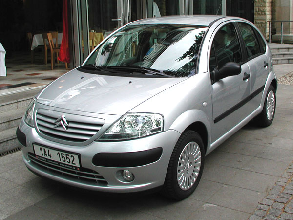 „Citroën C3 autem roku 2003 v Chorvatsku“