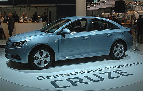 Nový Chevrolet Cruze se představí na výstavě Auto Praha, která je otevřena od dnešního dne až do neděle 26.dubna na výstavišti v Praze – Letňanech