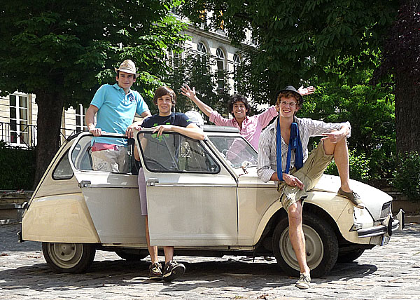 Studentská Rallye Citroënů 2CV na trase Paříž- Istanbul - Paříž