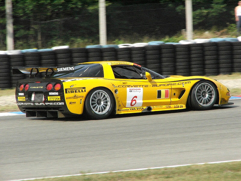 Corvette C5-R veze bronzový věnec z Brna