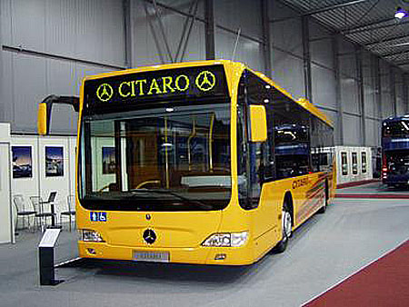 Na 1. evropské výstavě autobusů představena v evropské premiéře novinka Mercedes-Benz