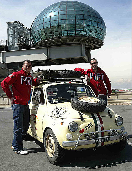 Turín – Peking: Fiat 500 na olympijské cestě