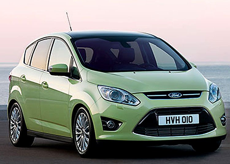 Zcela nový rodinný model Ford C-MAX překonává i ta nejoptimističtější očekávání: