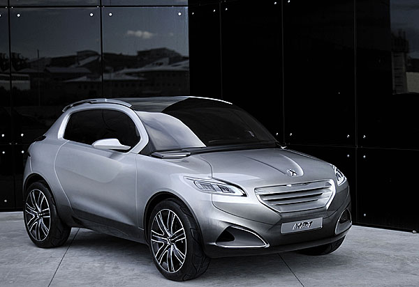 Nový čtyřsedadlový koncept Peugeot HR1 s hybridní technologií se spotřebou 3,5 l na 100 km