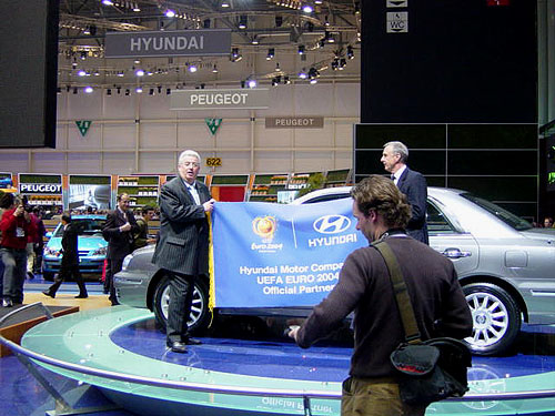 Hyundai Motor Company je oficiálním partnerem pro Mistrovství Evropy EURO 2004