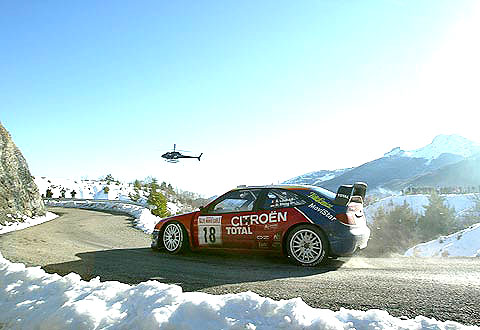 Citroën na vozech Xsara WRC obhajuje na Rallye Monte Carlo korunku z hor