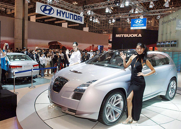Hyundai na autosalonu v Tokiu