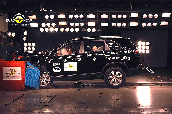 5 hvězd Euro NCAP pro nové KIA Sorento, které se představí ve světové premiéře již v září na frankfurtském autosalonu