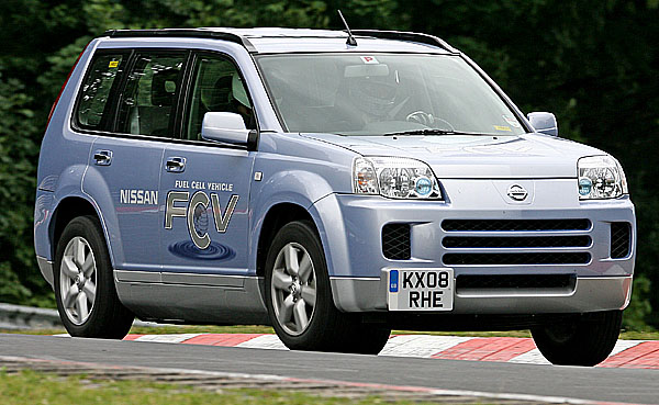 Nissan X-trail FCV s pohonem palivovými články dosáhl neobvyklého rekordu na Nürburgringu