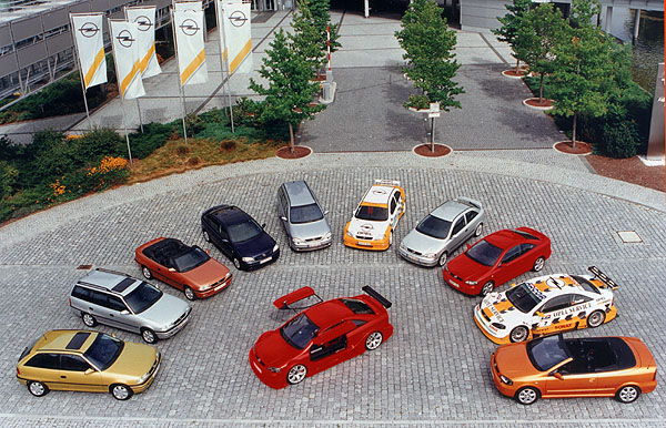 Opel Astra slaví narozeniny!
