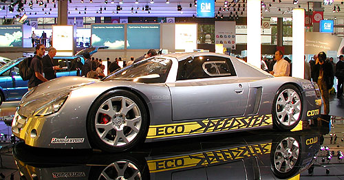 Světová premiéra pozoruhodného prototypu Opel Eco-Speedster na letošním autosalonu v Paříži