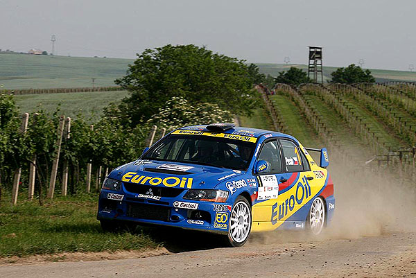 AGROTEC MOGUL rally ovládli Pech s Uhlem na Mitsubishi Lancer Evo IX