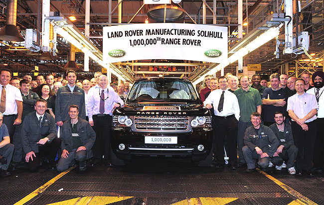 Land Rover slaví jubileum, vyrobil miliontý vůz Range Rover ve výrobním závodě v Solihullu