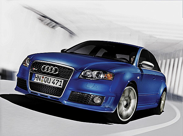 Audi představuje model RS 4 s pohonem všech kol quattro