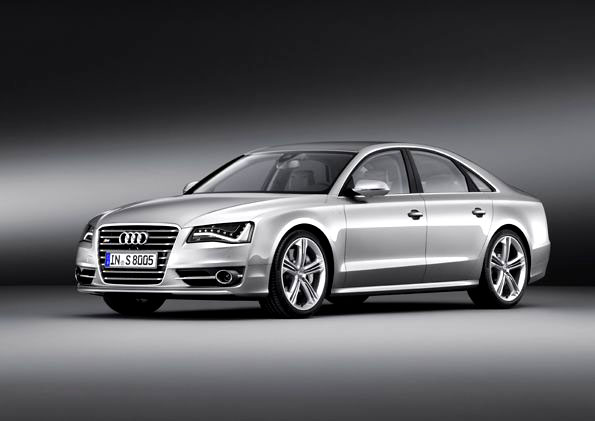 Světová premiéra velké luxusní limuzíny Audi S8  na Frankfurtském autosalonu