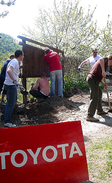 Toyota pomáhá proměňovat obce díky aktivním školám