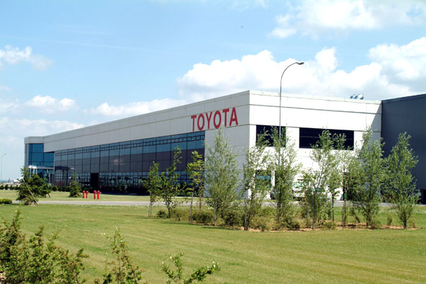 Toyota bude ve Francii od roku 2012 vyrábět hybridní model