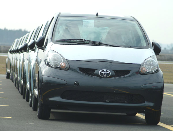 Toyota stanovuje nové prodejní cíle na evropských trzích pro rok 2008