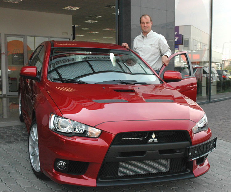 Vašek Pech s novým tréninkovým vozem Mitsubishi Lancer Evolution